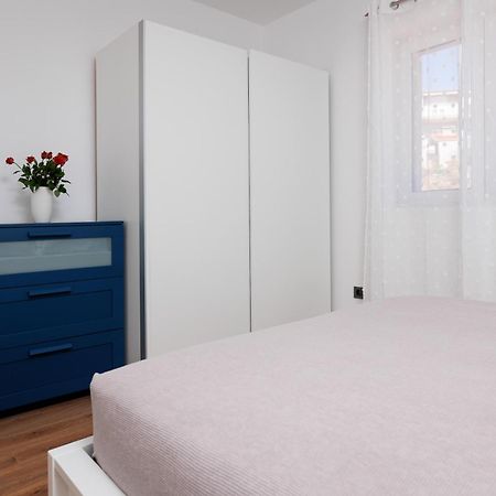 Summer Breeze Apartment - Quiet Place With A Spectacular View And A Garden Šibenik Exteriör bild