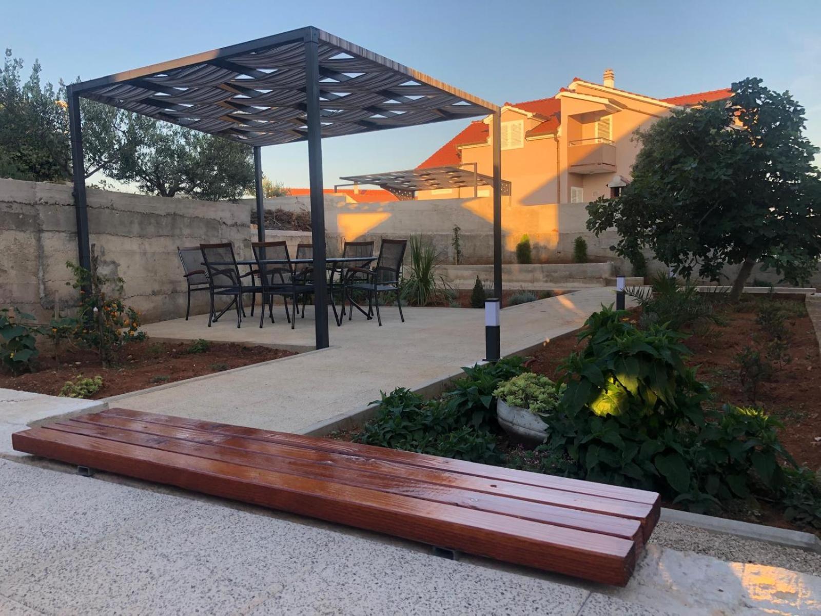 Summer Breeze Apartment - Quiet Place With A Spectacular View And A Garden Šibenik Exteriör bild
